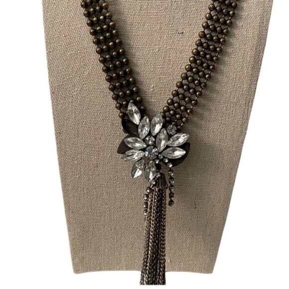 Elegant Stunning Necklace with Tassel and Rhinestone Floral in Vintage Tone - Picture 3 of 9
